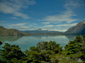 Torres del Paine "Q" - Along Lago Nordenskjöld